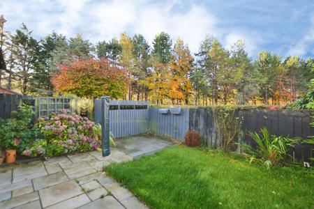 4 bedroom Semi-detached house to let in Swanston Muir, Edinburgh, EH10