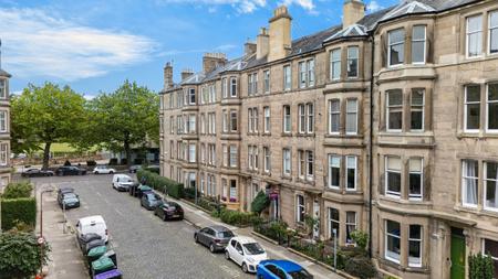 2 bedroom Flat for sale in 2f2, 3 Comely Bank Place, Edinburgh, EH4 1DT