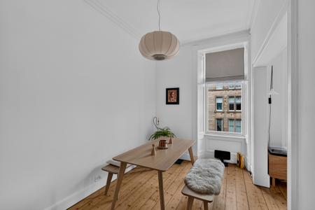 2 bedroom Flat for sale in 2f2, 3 Comely Bank Place, Edinburgh, EH4 1DT