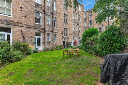 2 bedroom Flat for sale in 2f2, 3 Comely Bank Place, Edinburgh, EH4 1DT
