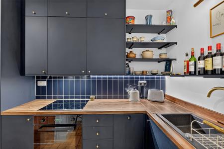 2 bedroom Flat for sale in 2f2, 3 Comely Bank Place, Edinburgh, EH4 1DT
