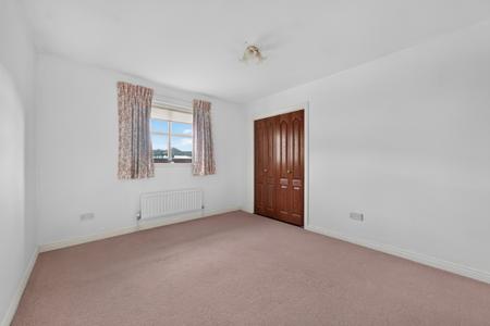 2 bedroom Flat for sale in 6 North Werber Park, Edinburgh, EH4 1TD