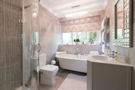 3 bedroom Detached bungalow for sale in Chessington Road, Ewell, Epsom, KT19