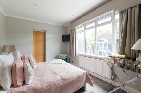 3 bedroom Detached bungalow for sale in Chessington Road, Ewell, Epsom, KT19