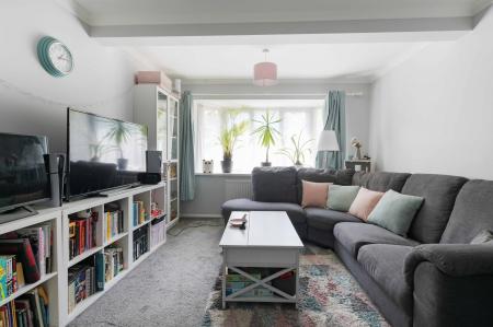 2 bedroom Maisonette for sale in Chessington Road, West Ewell, Epsom, KT19