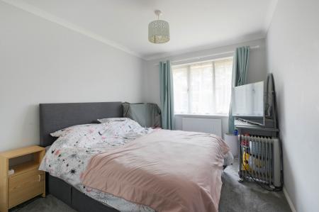 2 bedroom Maisonette for sale in Chessington Road, West Ewell, Epsom, KT19