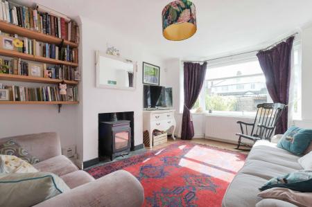 4 bedroom Semi-detached house for sale in Chessington Road, West Ewell, Epsom, KT19