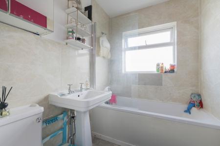 4 bedroom Semi-detached house for sale in Chessington Road, West Ewell, Epsom, KT19