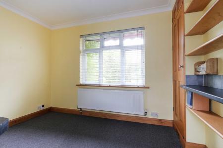 3 bedroom Semi-detached house for sale in Chesterfield Road, Ewell, Epsom, KT19