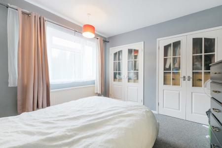 2 bedroom Maisonette for sale in Collier Close, West Ewell, Epsom, KT19