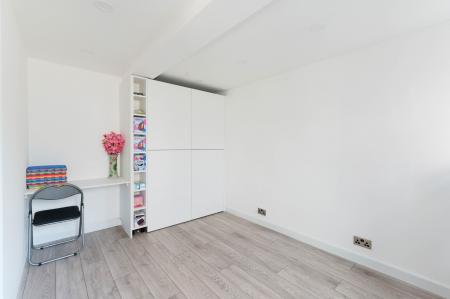 2 bedroom Maisonette for sale in Collier Close, West Ewell, Epsom, KT19