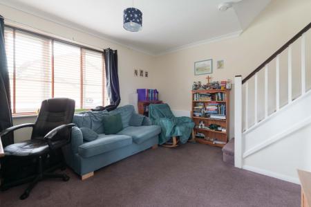 1 bedroom Terraced House for sale in Danetree Close, West Ewell, Epsom, KT19