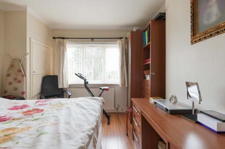 3 bedroom Semi-detached house for sale in Fairfield Way, Ewell, Epsom, KT19