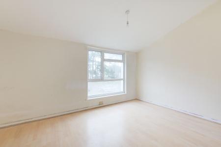 2 bedroom Terraced House for sale in Gainsborough Road, Epsom, KT19