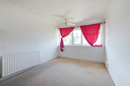 3 bedroom Terraced House for sale in Gander Green Lane, Sutton, SM3