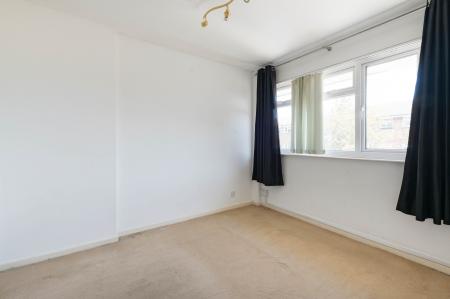 3 bedroom Terraced House for sale in Gander Green Lane, Sutton, SM3
