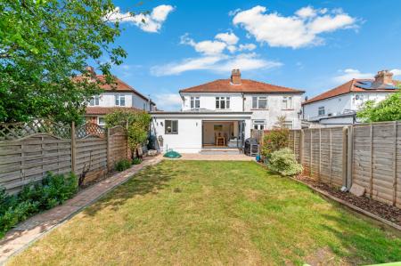 3 bedroom Semi-detached house for sale in Kingsmead Close, West Ewell, Epsom, KT19