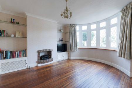 3 bedroom Semi-detached house for sale in Meadowview Road, Epsom, KT19