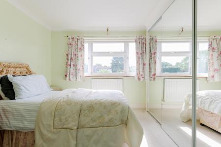 3 bedroom Semi-detached house for sale in Meadowview Road, Epsom, KT19