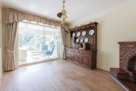 3 bedroom Semi-detached house for sale in Meadowview Road, Epsom, KT19