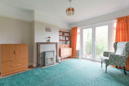 3 bedroom Semi-detached house for sale in Oakland Way, Ewell, Epsom, KT19