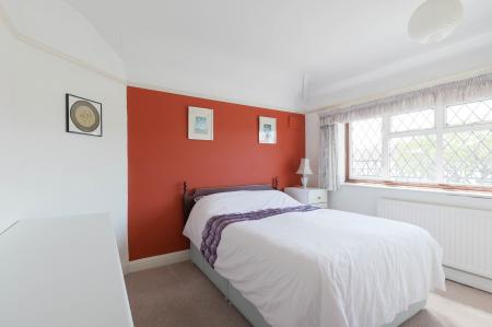 3 bedroom Semi-detached house for sale in Pams Way, Ewell, Epsom, KT19