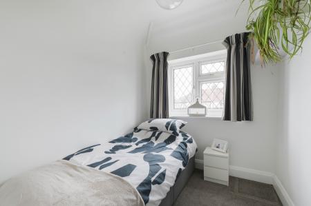 3 bedroom Semi-detached house for sale in Pams Way, Ewell, Epsom, KT19