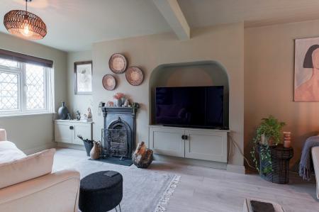 3 bedroom Semi-detached house for sale in Pams Way, Ewell, Epsom, KT19