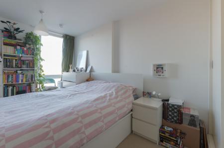 1 bedroom Flat for sale in Station Approach, Epsom, KT19