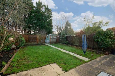 2 bedroom Ground floor maisonette for sale in Station Avenue, Ewell, Epsom, KT19