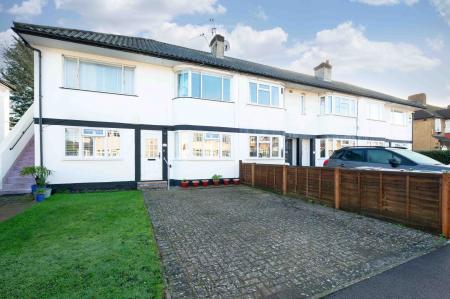 2 bedroom Ground floor maisonette for sale in Station Avenue, Ewell, Epsom, KT19