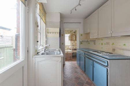 3 bedroom Semi-detached house for sale in Upper Court Road, Epsom, KT19