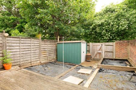 3 bedroom Terraced House for sale in Cumberland Close, Epsom, KT19