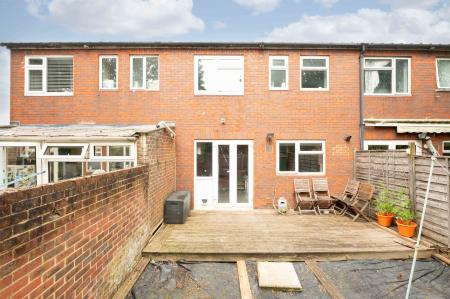 3 bedroom Terraced House for sale in Cumberland Close, Epsom, KT19