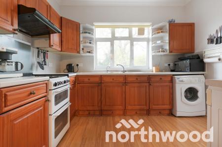 4 bedroom Detached bungalow for sale in Manor Drive, Ewell, Epsom, KT19