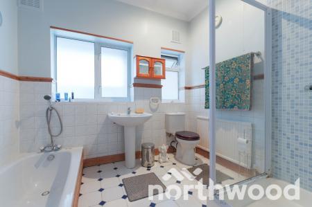 4 bedroom Detached bungalow for sale in Manor Drive, Ewell, Epsom, KT19