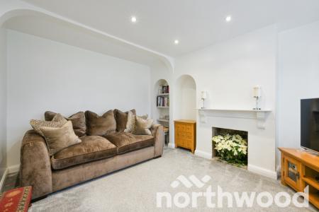 3 bedroom Semi-detached house for sale in Pams Way, Ewell, Epsom, KT19