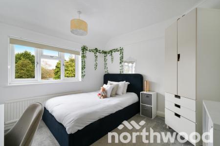 3 bedroom Semi-detached house for sale in Pams Way, Ewell, Epsom, KT19