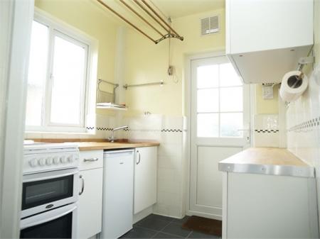 3 bedroom Semi-detached house to let in Northcroft Road, West Ewell, Epsom, KT19