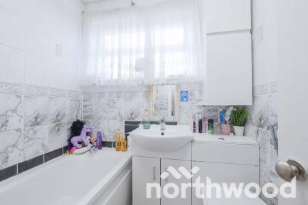 3 bedroom Terraced House for sale in Ormonde Avenue, Epsom, KT19