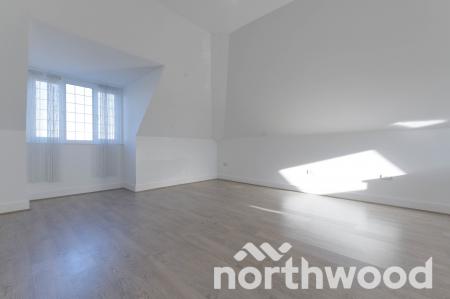 2 bedroom Flat for sale in Ruxley Lane, West Ewell, Epsom, KT19