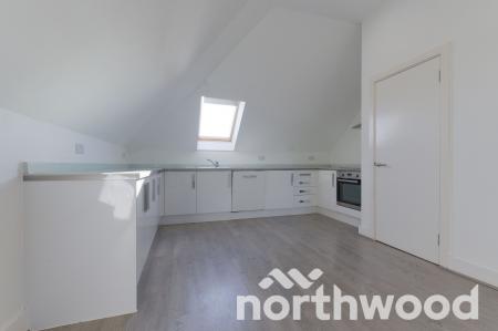 2 bedroom Flat for sale in Ruxley Lane, West Ewell, Epsom, KT19