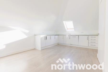 2 bedroom Flat for sale in Ruxley Lane, West Ewell, Epsom, KT19