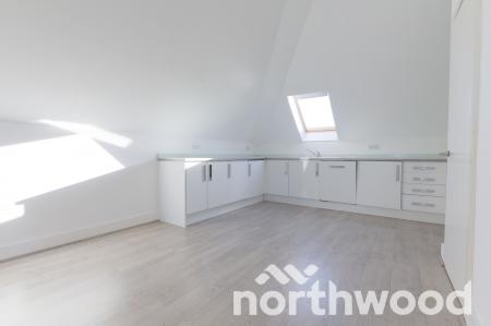 2 bedroom Flat for sale in Ruxley Lane, West Ewell, Epsom, KT19