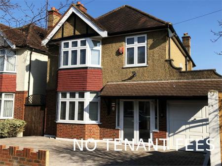 3 bedroom Detached house to let in Cuddington Avenue, Worcester Park, London, KT4