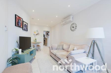 1 bedroom Flat for sale in Chessington Road, West Ewell, Epsom, KT19