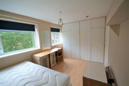 6 bedroom Terraced House to let in Howard Road, Surbiton, London, KT5