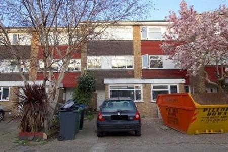 6 bedroom Terraced House to let in Howard Road, Surbiton, London, KT5