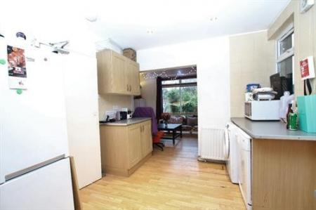 6 bedroom Terraced House to let in Kingston Road, Surbiton, Kingston upon Thames, KT1