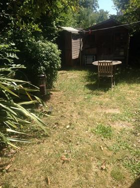 5 bedroom Semi-detached house to let in Myrtle Road, Teddington, London, TW12